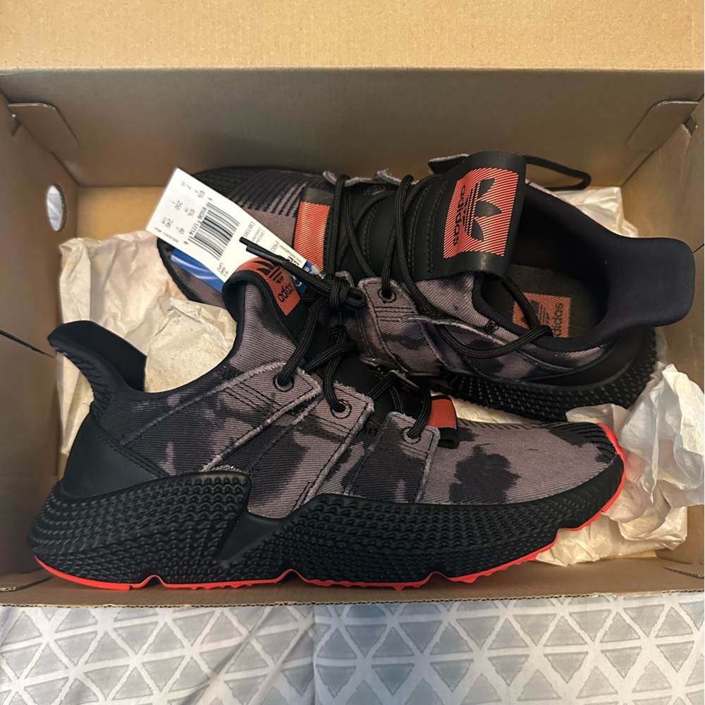 Adidas bleached Prophere. Mens 7. Womens 8